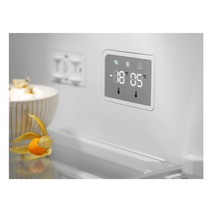 Холодильник Electrolux LNT7ME34K1 7