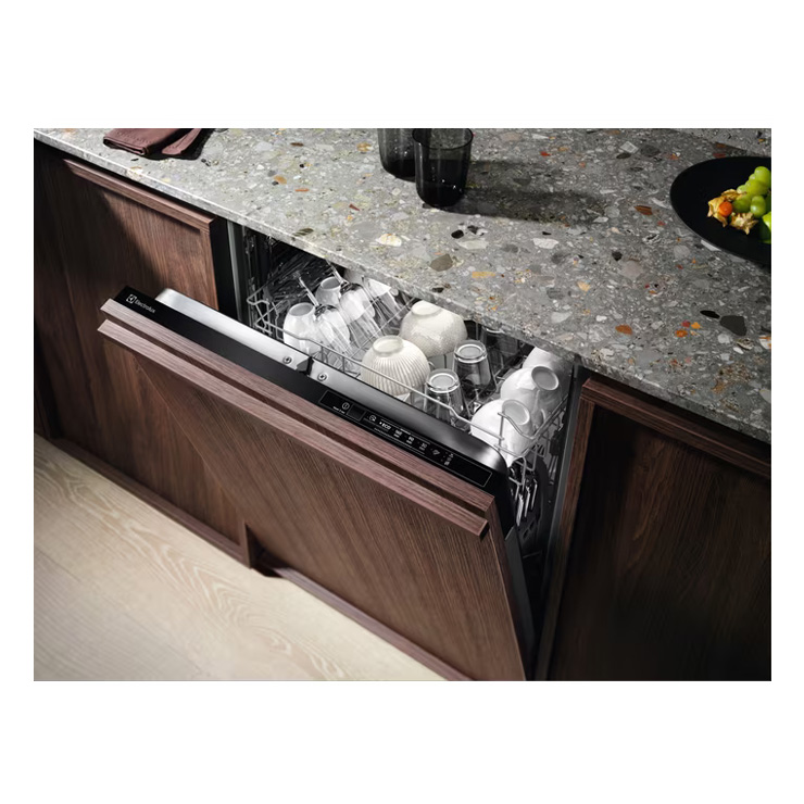 Встраиваемая посудомоечная машина Electrolux EEA17110L 2