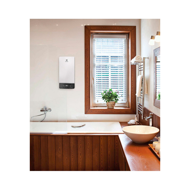 Водонагреватель Electrolux NPX 18-24 SENSOMATIC PRO 2
