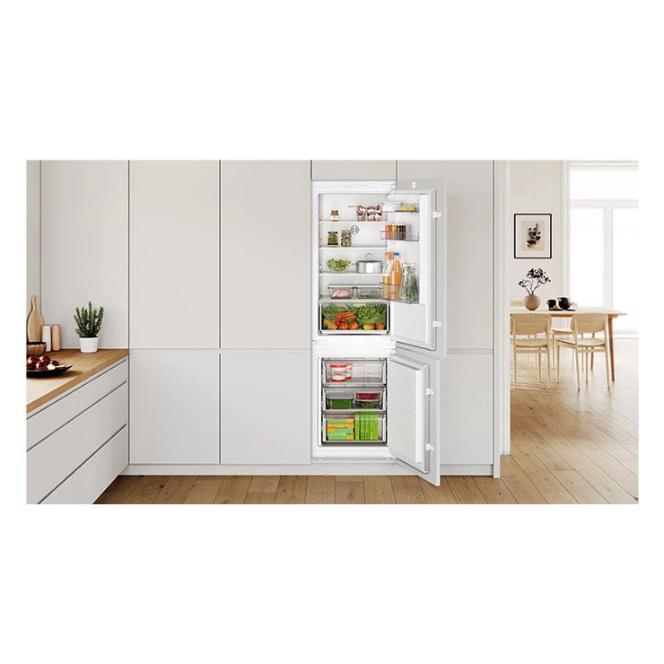 Холодильник Bosch KIN86NSE0 2
