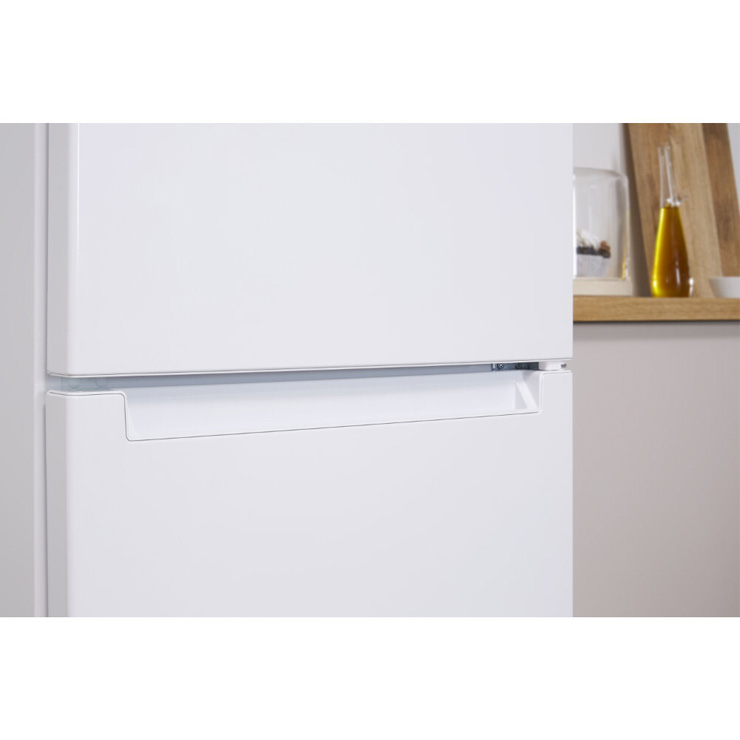 Холодильник Indesit DS 4160 W 3