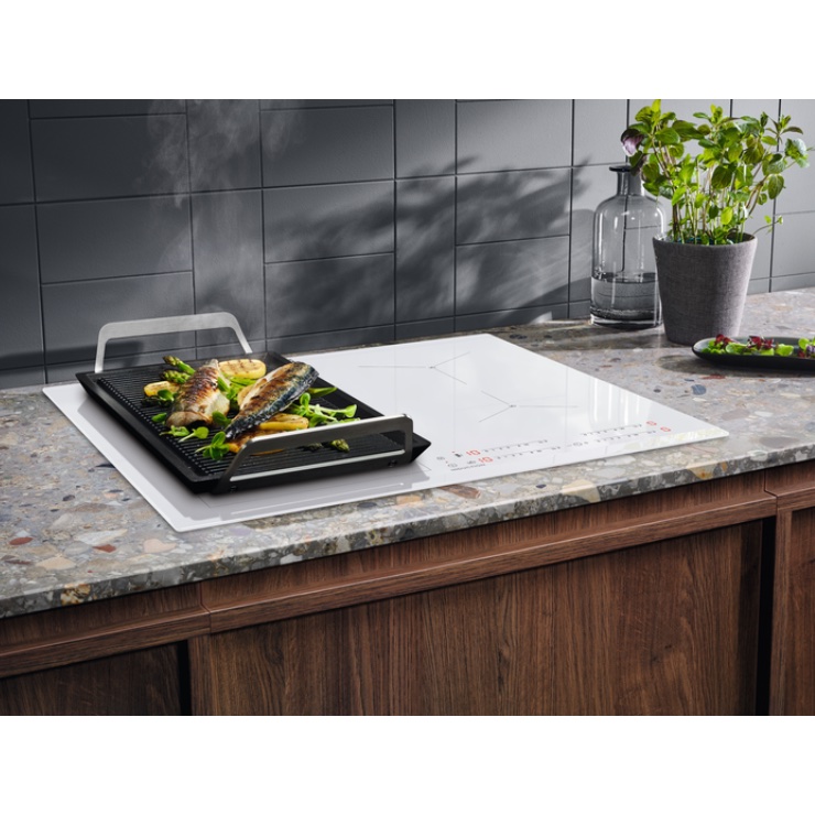 Индукционная панель Electrolux IPES6451WF 3