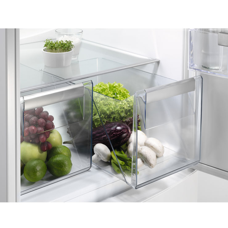 Холодильник Electrolux ENN92803CW 2