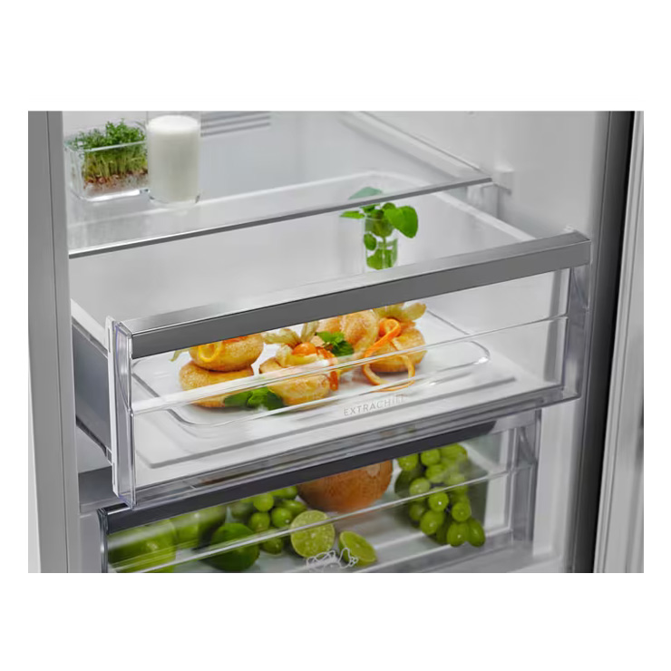 Холодильник Electrolux LNT7ME36K2 5