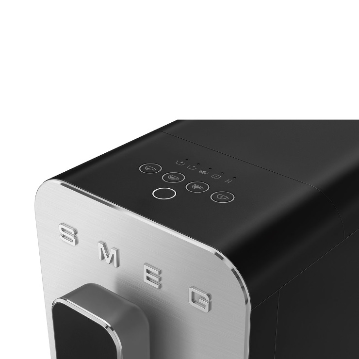 Кофемашина Smeg BCC01BLMEU 4