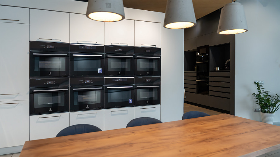 Мультибрендовый салон встраиваемой бытовой техники